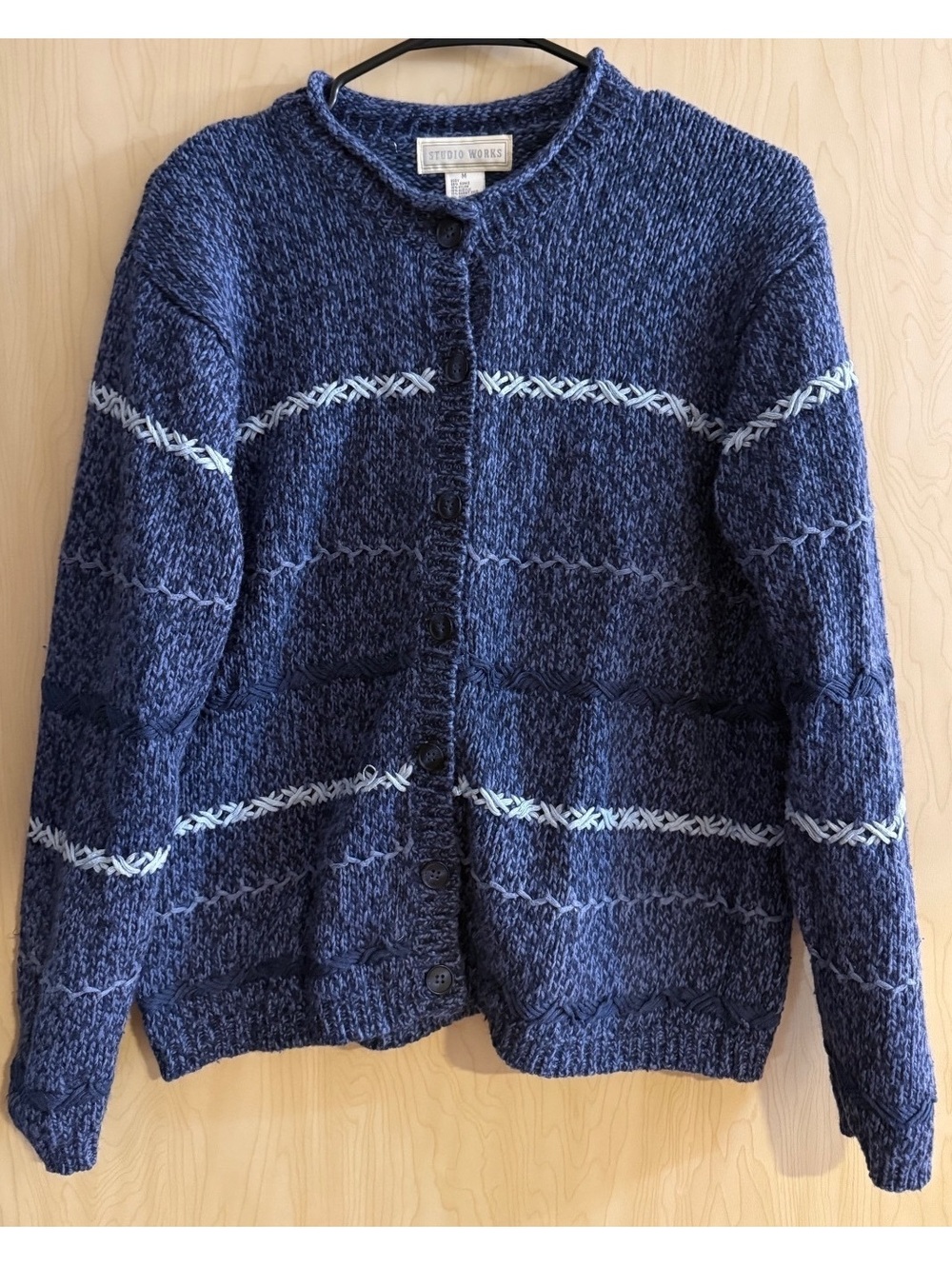 Y2K Studio Works blue button-front cardigan Heather knit embroidered size medium